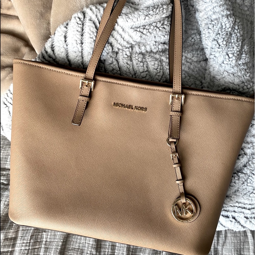 Michael Kors Jet Set Travel Tote